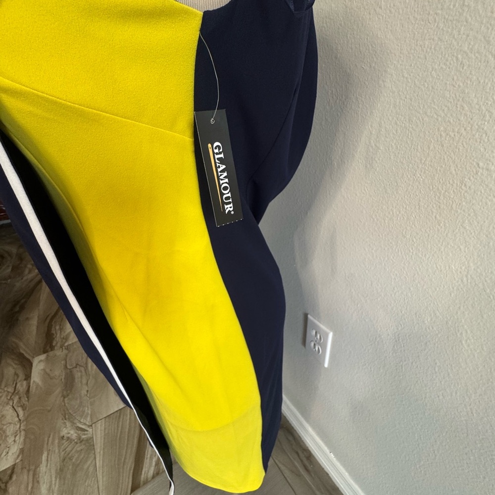Glamour One Shoulder Dress in Navy and Yellow - Picture 2 of 4